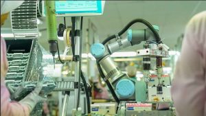 lightweight_collaborative-_robot_ur3_screw_driving_at-kenwood_indonesia